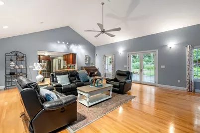 495 Grafton St, Shrewsbury, MA 01545 - Photo 4