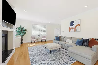 98-100 Lexington Street #100, Newton, MA 02466 - Photo 4