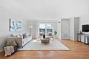 314 Riverside Ave, Medford, MA 02155 - Photo 4