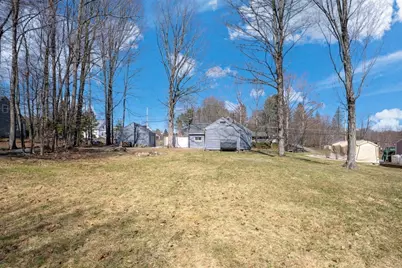 142 Whiting St, Lunenburg, MA 01462 - Photo 4