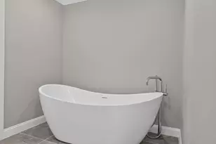 144 Washington St, Wellesley, MA 02481 - Photo 18