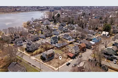 35 Felt St, Salem, MA 01970 - Photo 6