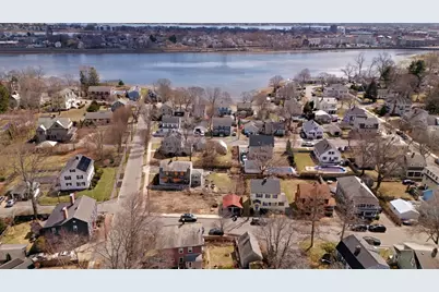 35 Felt St, Salem, MA 01970 - Photo 4