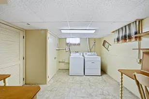 52 Worthen St, Swansea, MA 02777 - Photo 30