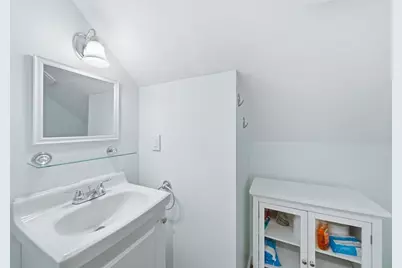 52 Worthen St, Swansea, MA 02777 - Photo 26