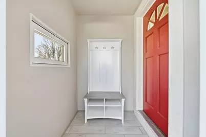 52 Worthen St, Swansea, MA 02777 - Photo 4