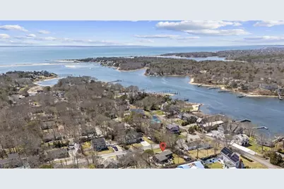 10 Knollwood Dr, Falmouth, MA 02536 - Photo 2