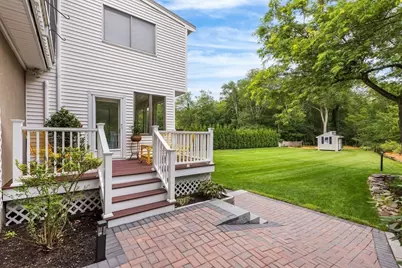 409 Haverhill St, Reading, MA 01867 - Photo 4