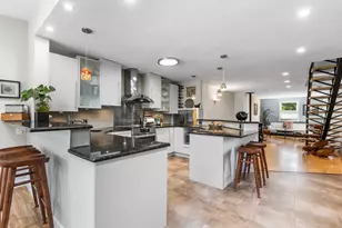 409 Haverhill St, Reading, MA 01867 - Photo 10