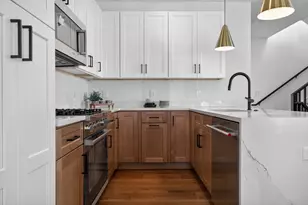 16 Hamlet St, Somerville, MA 02143 - Photo 10