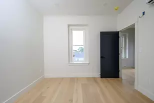 21 Tanglewood Rd, Boston, MA 02124 - Photo 22