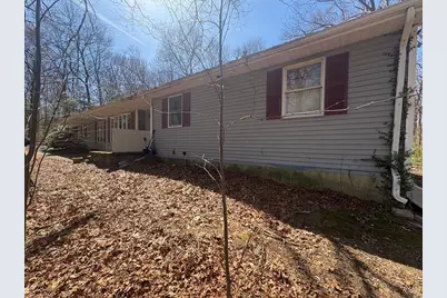 12 Hancock St, Plainville, MA 02762 - Photo 2