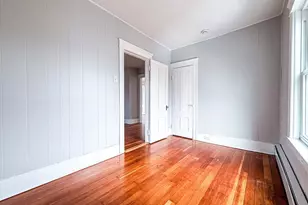 18 Ellsworth St, Worcester, MA 01610 - Photo 14