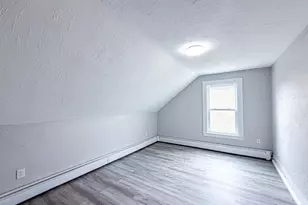 18 Ellsworth St, Worcester, MA 01610 - Photo 8