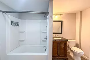 18 Ellsworth St, Worcester, MA 01610 - Photo 4