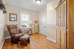 55 Standish St, Worcester, MA 01604 - Photo 12