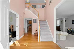 16 Blackstone Ln, Grafton, MA 01560 - Photo 4