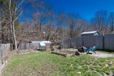 71 Washington St, Greenfield, MA 01301 - Photo 22
