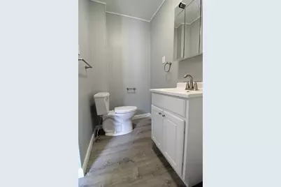 125 Grove St, Clinton, MA 01510 - Photo 6