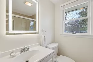 21 Heritage Cir, Falmouth, MA 02536 - Photo 12