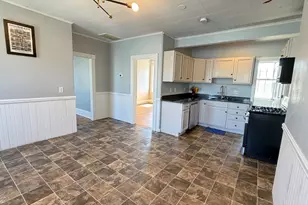 70 Vale St, Worcester, MA 01604 - Photo 16