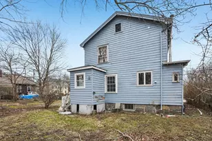 23 Bradford St, Salem, MA 01970 - Photo 6