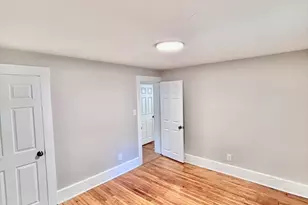 10 Franklin St, Medway, MA 02053 - Photo 10