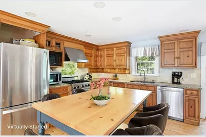 10 Hunters Trl, Sandwich, MA 02563 - Photo 6