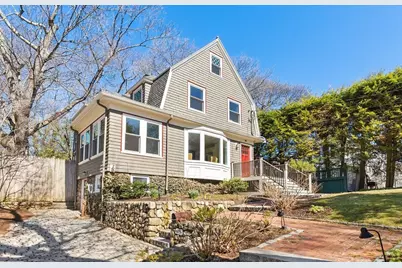 11 Lincoln St, Arlington, MA 02476 - Photo 2