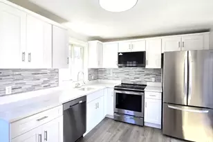 595 South St, Holbrook, MA 02343 - Photo 4