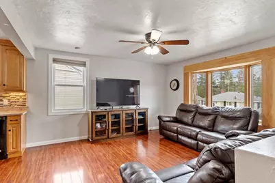 53 Laurel Hill Rd, Southbridge, MA 01550 - Photo 2