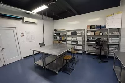 6 Chestnut St #211, Amesbury, MA 01913 - Photo 4