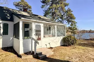 43 Pond St, Dennis, MA 02670 - Photo 6