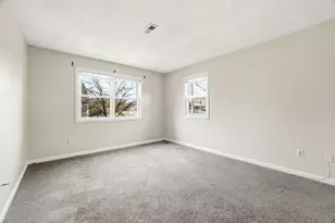 27 Harrison St, Boston, MA 02131 - Photo 22