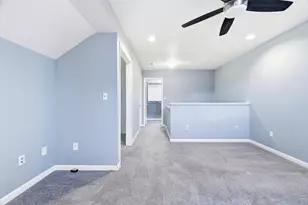 27 Harrison St, Boston, MA 02131 - Photo 12