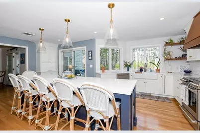 34 Pine Hill Ln, Marion, MA 02738 - Photo 2