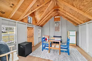 23 Howe St, Medway, MA 02053 - Photo 36