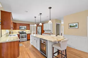 23 Howe St, Medway, MA 02053 - Photo 10