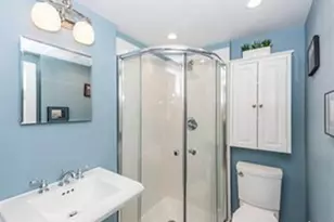 137 Marlborough St, Boston, MA 02116 - Photo 18