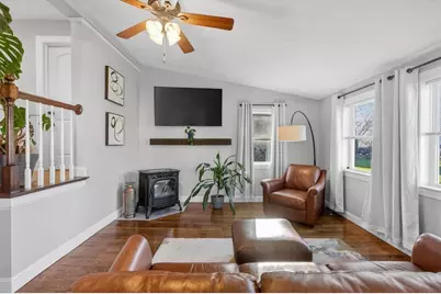 21 Huntington Ave, Methuen, MA 01844 - Photo 12