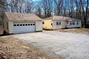 112 Mannville St, Leicester, MA 01524 - Photo 1