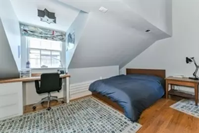 39 Pinckney St, Boston, MA 02114 - Photo 6