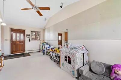 12 Middlesex Ave, Worcester, MA 01604 - Photo 16