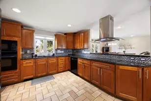 256 Tolpa Cir, Chicopee, MA 01020 - Photo 12