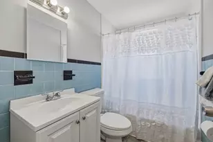 46 Lakevilla Ave, Springfield, MA 01109 - Photo 12