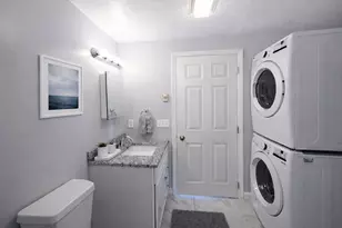 7 Gibbs St, Worcester, MA 01607 - Photo 10