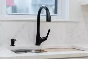 262 Park Ave, Revere, MA 02151 - Photo 10