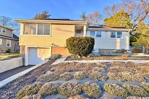 22 Ames St, Quincy, MA 02169 - Photo 2