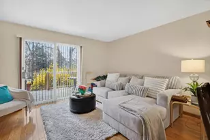 61 Abbey Memorial Dr, Chicopee, MA 01020 - Photo 8