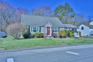 22 Trahan Ave, Worcester, MA 01604 - Photo 1